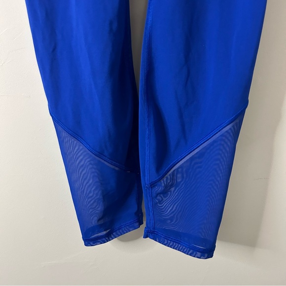 Lululemon Gait Keeper 7/8 25” Mesh Leggings in Jet Stream Blue - Picture 6 of 9